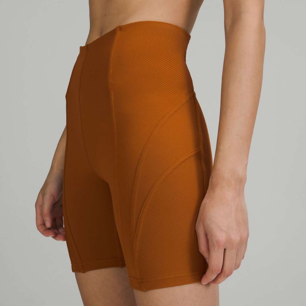 Lululemon Ribbed High-Rise Yoga Biker Short 8" Butternut Brown Size 4